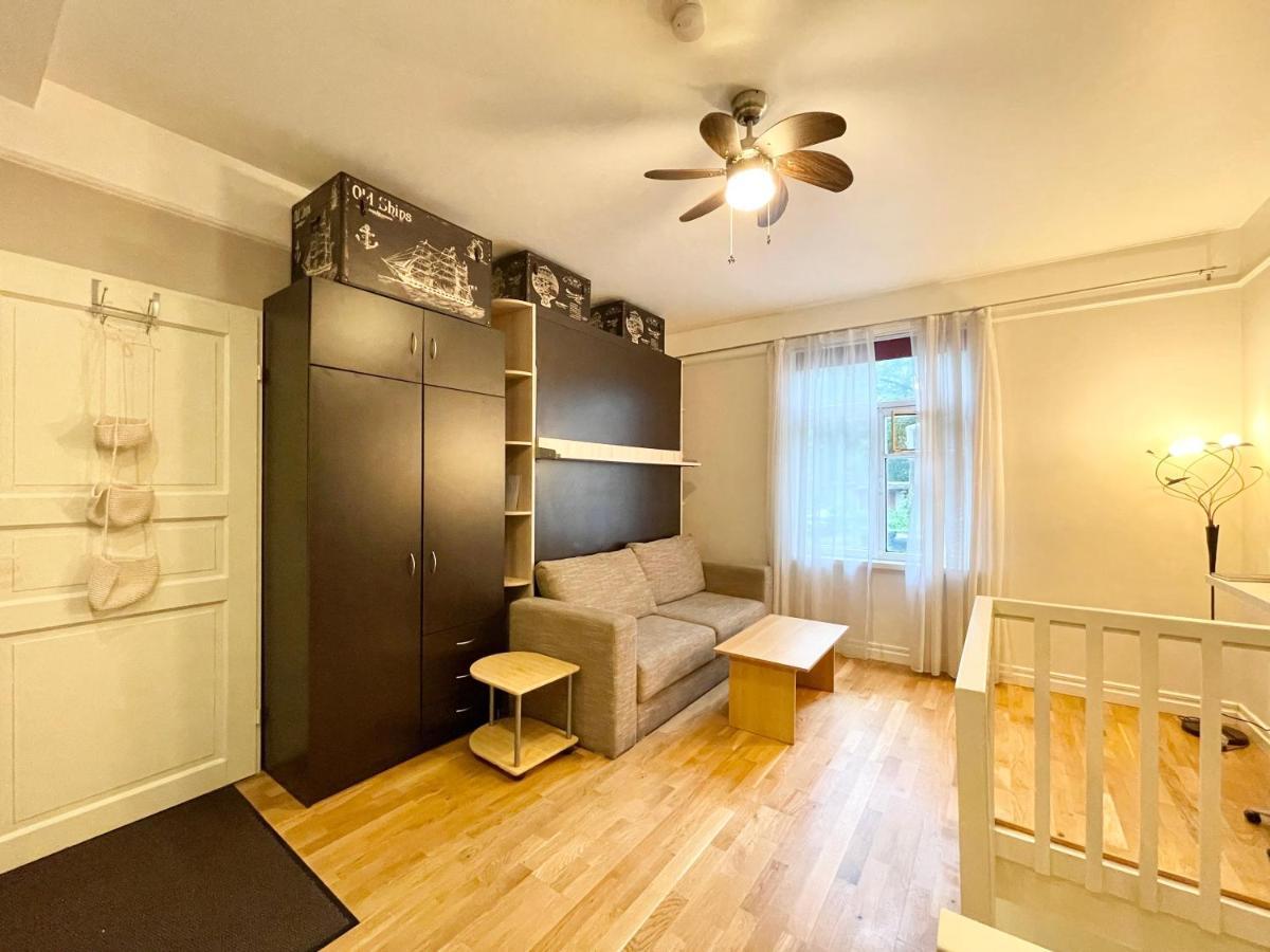 Cosy Studio In Historical Building. City Center Apartment Tallinn Luaran gambar